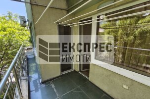 Обзаведен Тристаен апартамент, Окръжна болница