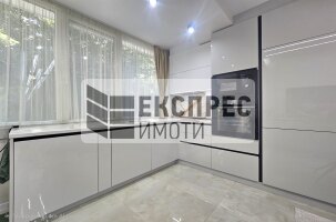 Нов, Луксозно, Обзаведен Четиристаен апартамент, Окръжна болница