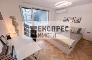 Furnished, completely renovated 3 bedroom apartment, Regional hospital