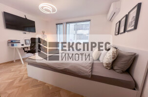 Furnished, completely renovated 3 bedroom apartment, Regional hospital