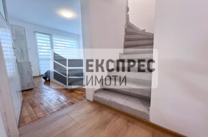 Furnished, completely renovated 3 bedroom apartment, Regional hospital