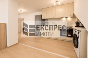 Обзаведен, основно ремонтиран Четиристаен апартамент, Окръжна болница