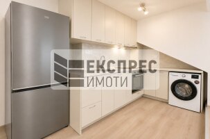 Обзаведен, основно ремонтиран Четиристаен апартамент, Окръжна болница