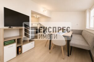 Обзаведен, основно ремонтиран Четиристаен апартамент, Окръжна болница
