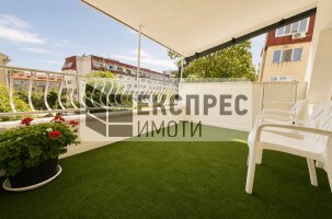 Обзаведен, основно ремонтиран Четиристаен апартамент, Окръжна болница