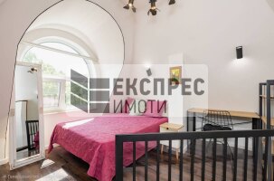 Луксозно, Обзаведен Тристаен апартамент, Гръцка махала