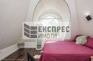 Луксозно, Обзаведен Тристаен апартамент, Гръцка махала