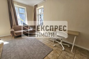Нов, Обзаведен Тристаен апартамент, Окръжна болница