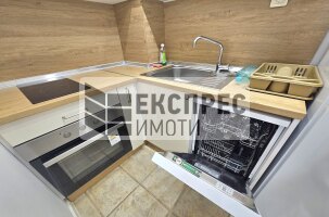 Нов, Обзаведен Тристаен апартамент, Окръжна болница