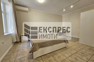 Нов, Обзаведен Тристаен апартамент, Окръжна болница