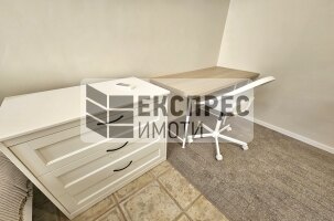 Нов, Обзаведен Тристаен апартамент, Окръжна болница